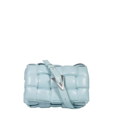 bottega veneta tasche hellblau